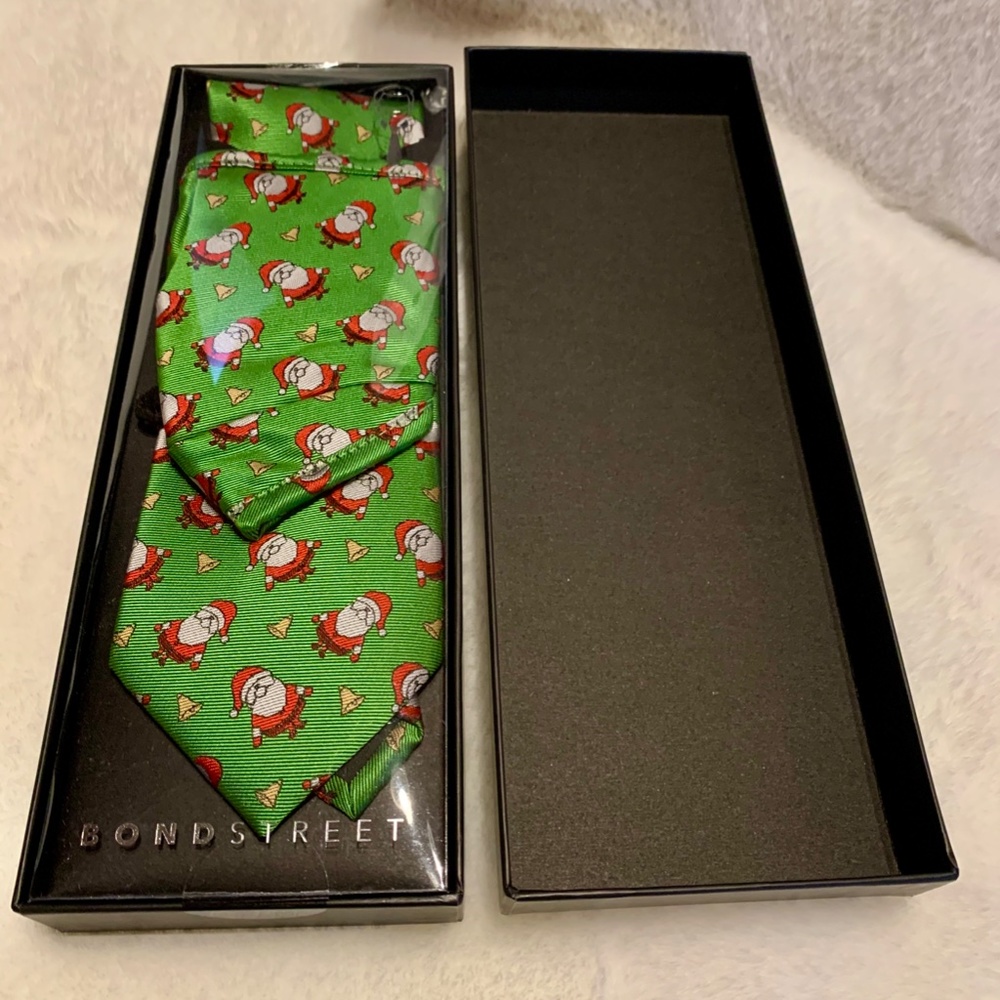 Xmas Set Mask and matching Tie